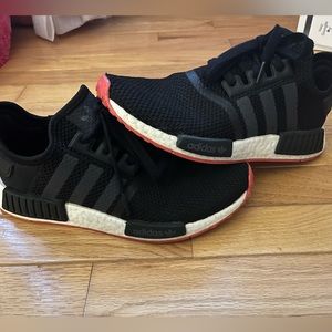 Black Adidas Sneakers - Size 7.5 - Red interior/Under shoe
